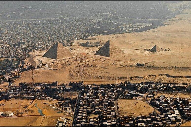 Day Trip to Cairo and Giza from Hurghada by Bus